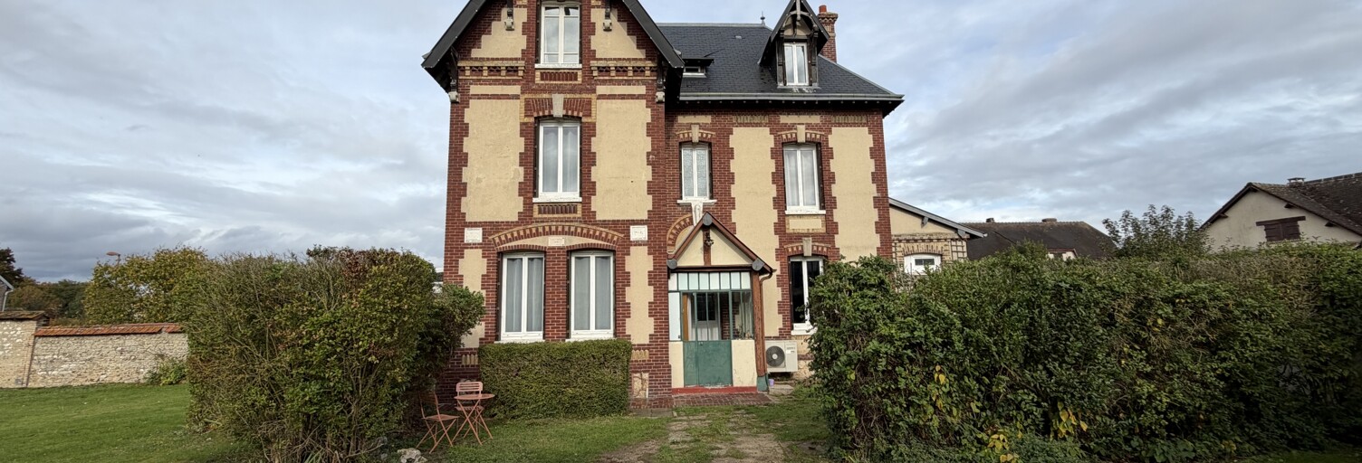 Maison 8 Pièces 178 m² à vendre à Villers-sur-le-Roule (27940)