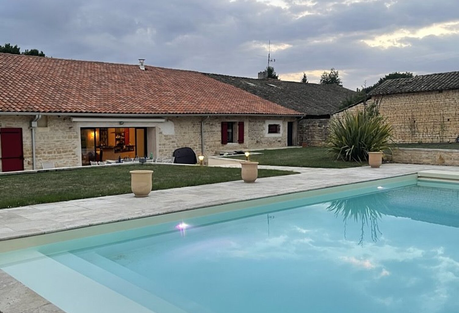 Maison art déco de 22 pièces principales — photo 1