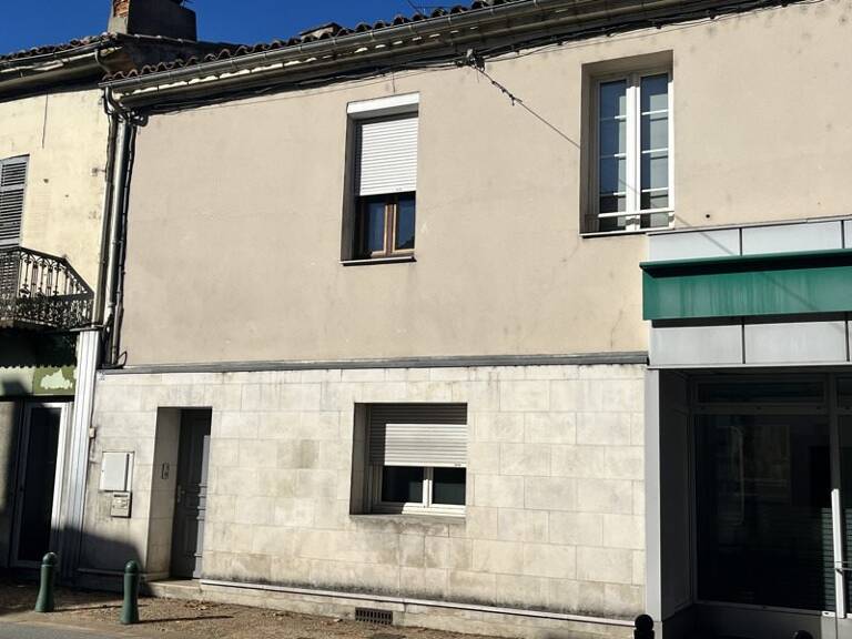 Immeuble   — photo 1