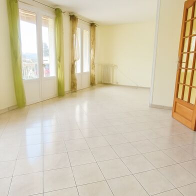 Appartement 3 pièces 791 €