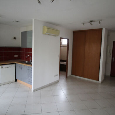 Appartement 3 pièces 750 €