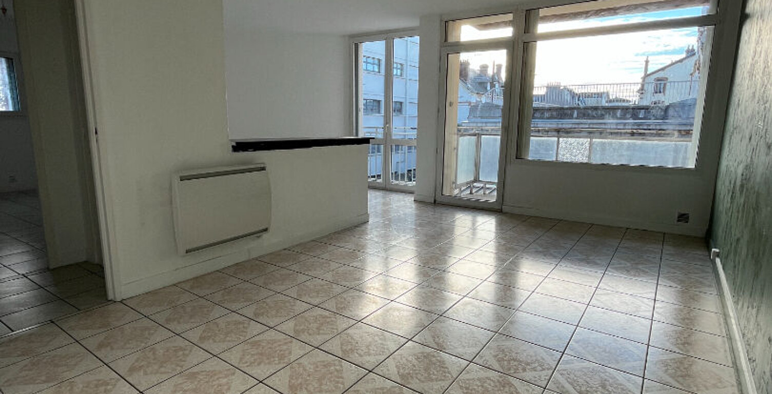 Bel appartement T4 avec balcon, loggia et cave ? Résidence sécurisée avec ascenseur — photo 1