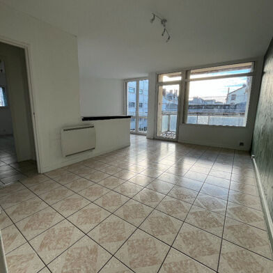 Appartement 4 pièces 600 €