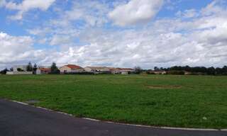 Terrain  831 m² à vendre à Annesse-et-Beaulieu (24430)