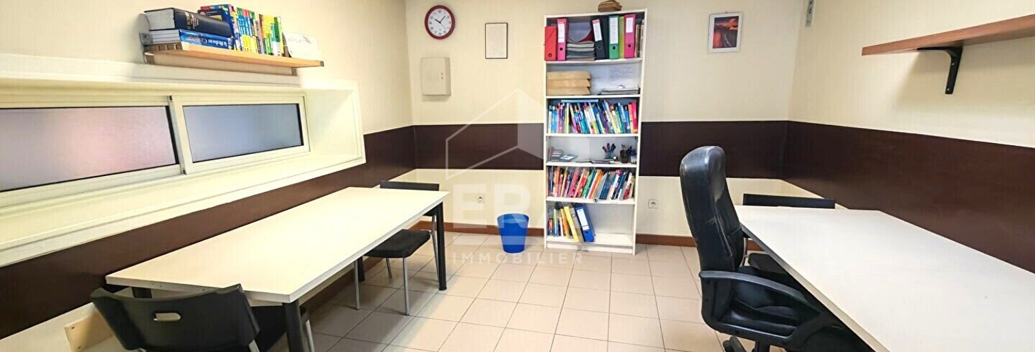 Commerce  56 m² à vendre à Marseille 4 (13004)