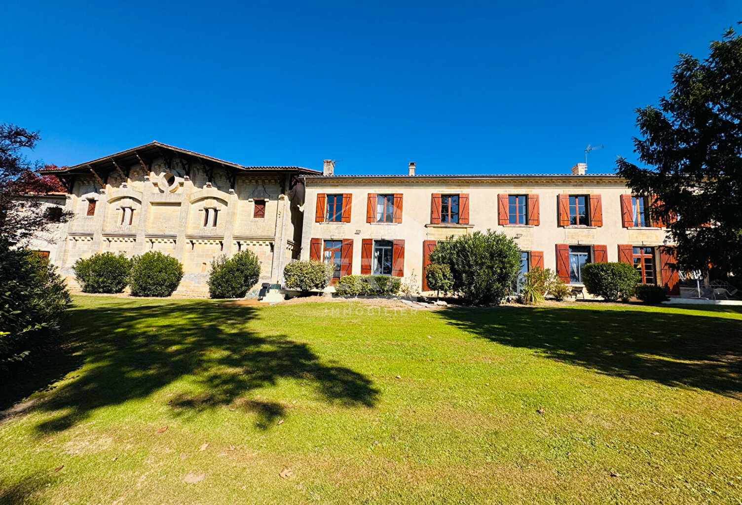 Grande propriété aux multiples possibilités ? cadre paisible avec vue sur la campagne — photo 1