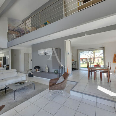 Maison 5 pièces 420000 €