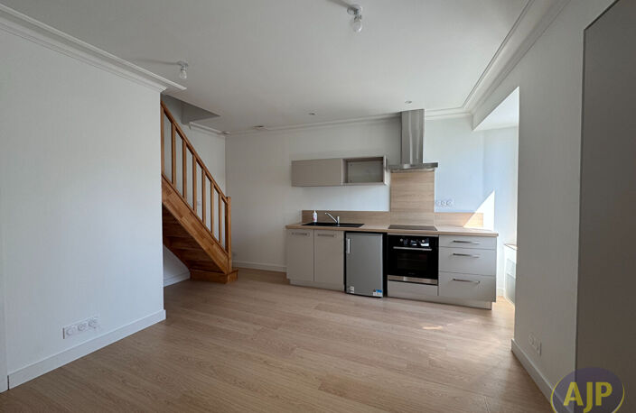Immeuble Vieillevigne 10 pièces 181 m² — photo 4