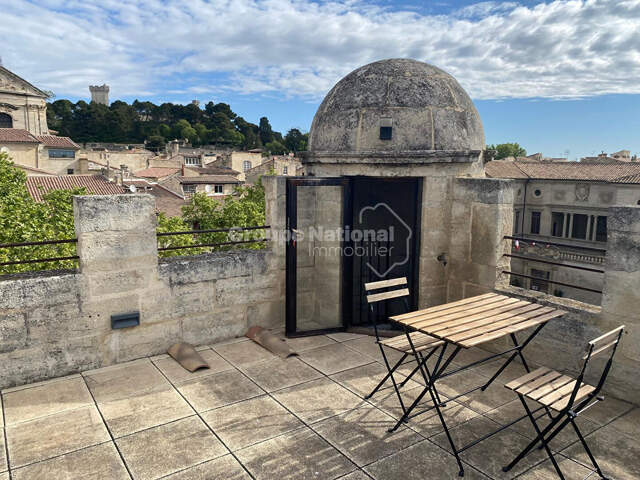 Appartement de charme avec terrasse dans un hôtel particulier — photo du bien