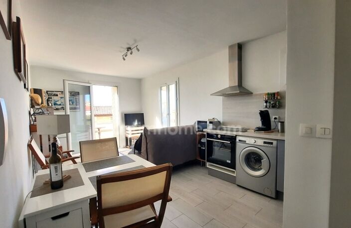 🏡 Appartement T2 rénové avec terrasse – Centre-ville de Sausset-les-Pins – A deux pas de la plage — photo 3