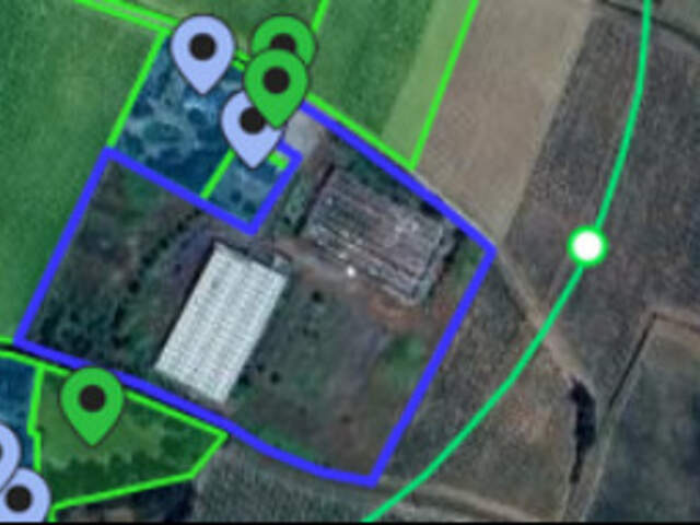Terrain à vendre de 23 260,00 m² SAINT JEAN DES MAUVRETS (49) — photo du bien