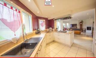 Maison 7 Pièces 180 m² à vendre à Plounévez-Lochrist (29430)