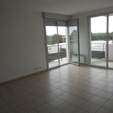 Appartement 3 pièces 700 €