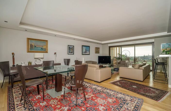 APPARTEMENT T3/4 AVEC BELLE VUE MER  ET  GRANDE TERRASSE  - 1300 — photo 4