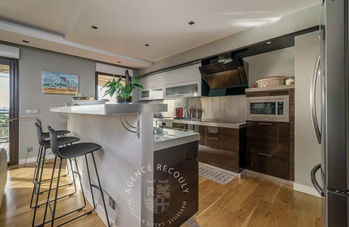 APPARTEMENT T3/4 AVEC BELLE VUE MER  ET  GRANDE TERRASSE  - 1300 — photo 5