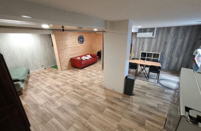Alès – Ensemble immobilier de caractère avec hangar, appartements et terrasse — photo 5