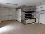 Maison spacieuse de 175 m2 au cœur du village de Montsalvy – Jardin non attenant possible — photo 4