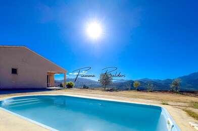 Maison 4 pièces 300000 €