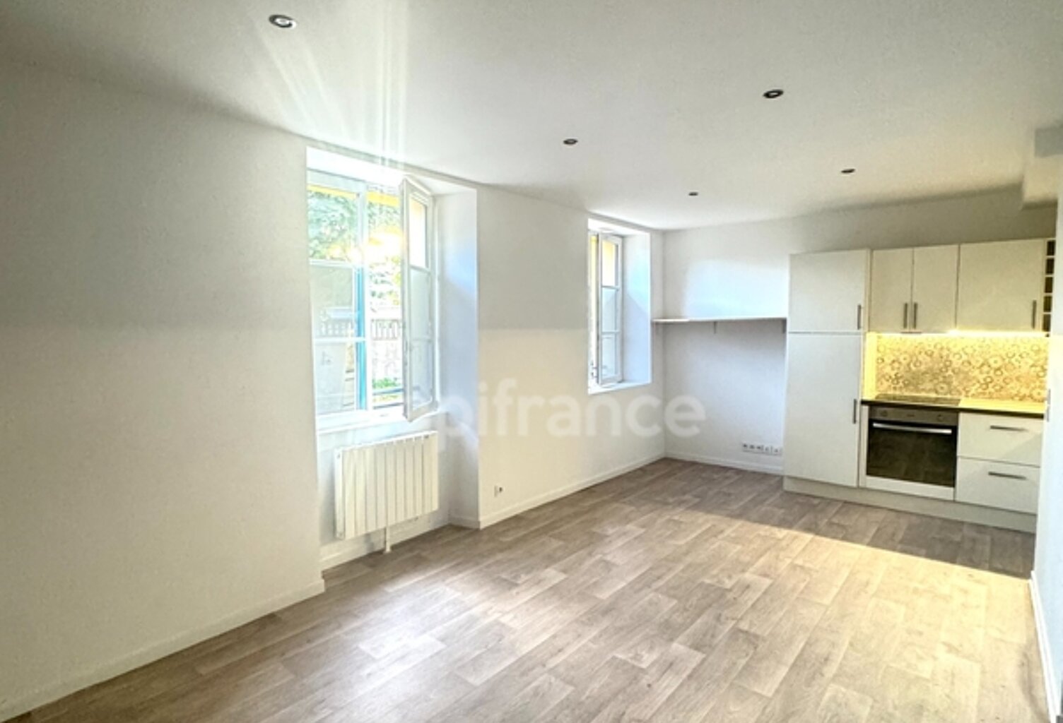 Appartement à vendre 2 pièces ROSNY SUR SEINE (78) - 2 places de parking - — photo 1