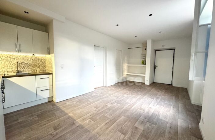 Appartement à vendre 2 pièces ROSNY SUR SEINE (78) - 2 places de parking - — photo 2