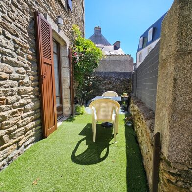 Immeuble  476100 €