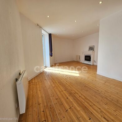 Immeuble  476100 €