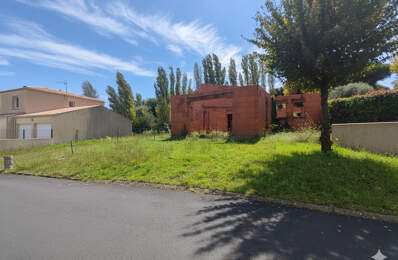 Terrain à deux pas du port de Meschers-sur-Gironde — photo du bien