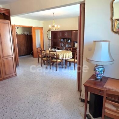 Appartement 4 pièces 215000 €