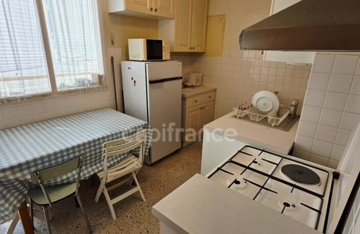 A VENDRE Appartement T4 transformé en T3 – 80 m² – Centre de CORTE — photo 2