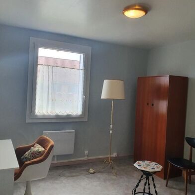 Appartement 1 pièces 300 €