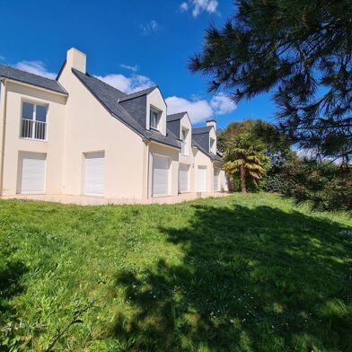 Maison 7 pièces 1990 €