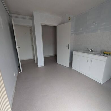 Appartement 3 pièces 630 €