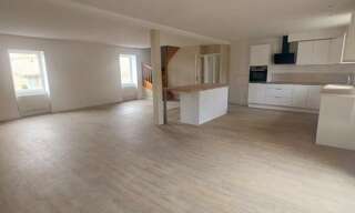 Maison 6 Pièces 175 m² à louer à Saint-Julien (69640)