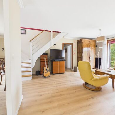 Maison 6 pièces 399000 €