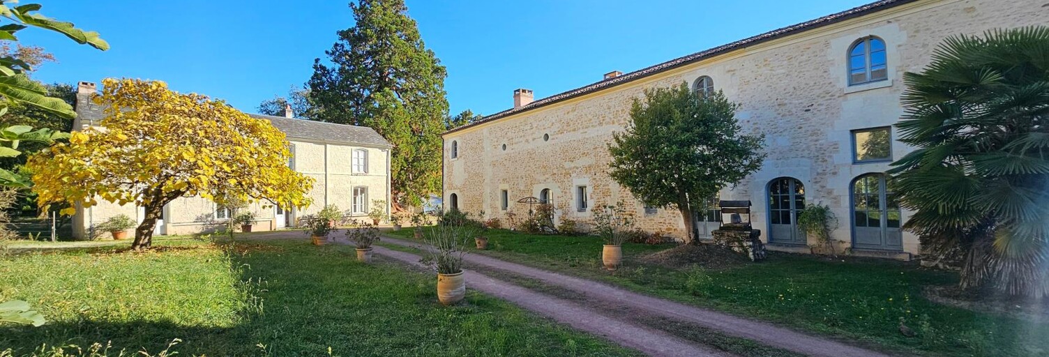 Maison 16 Pièces 646 m² à vendre à Saint-Laon (86200)