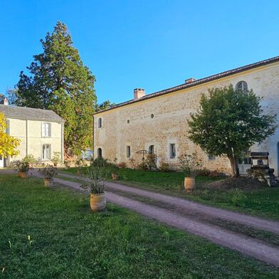 Maison 16 pièces 707000 €