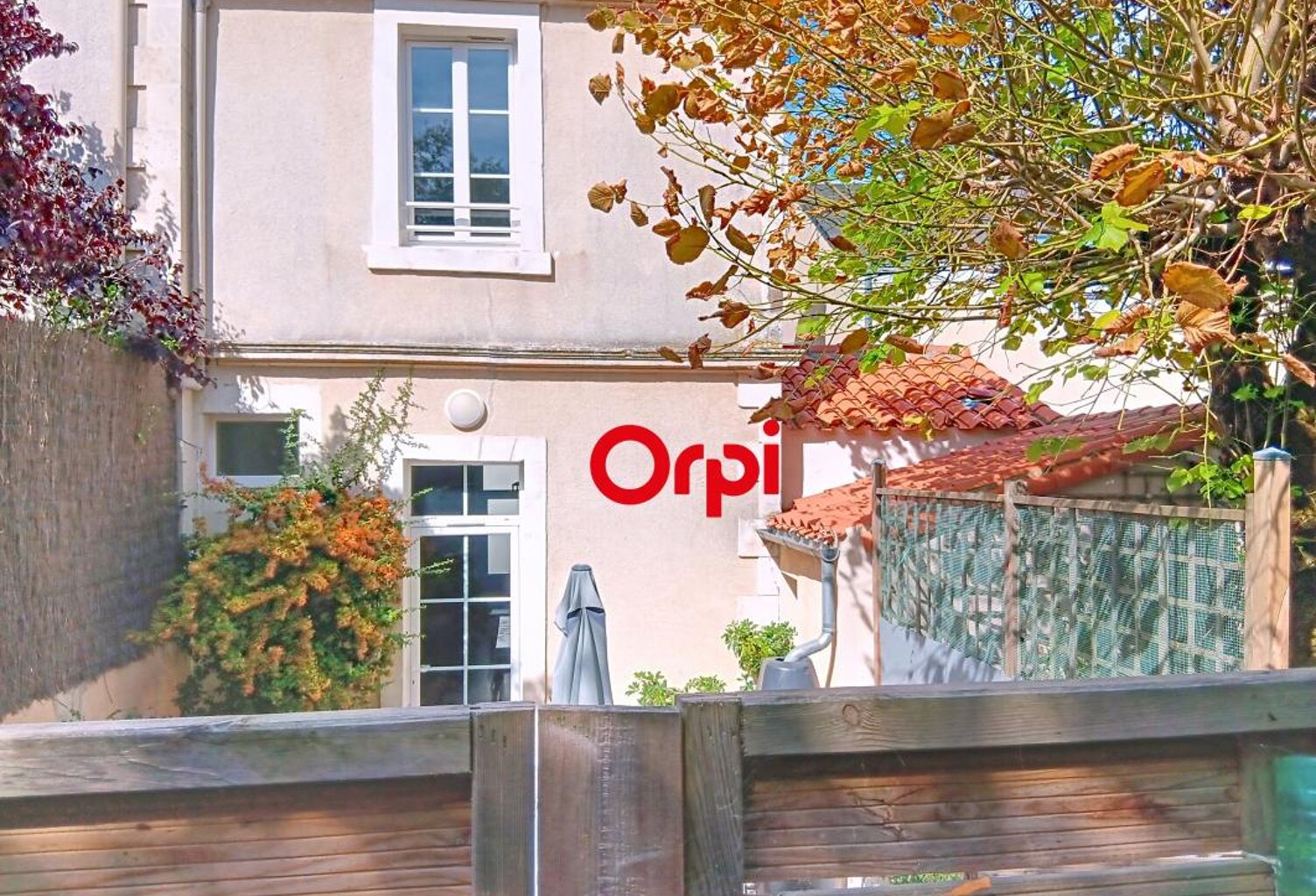 Maison bord de mer , centre ville des SABLES D'OLONNE — photo 1
