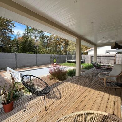 Maison 5 pièces 399000 €