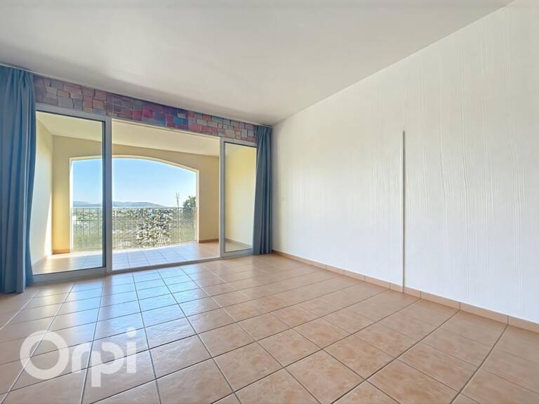 ISSAMBRES VUE MER PANORAMIQUE : ASCENSEUR, PARKING & PISCINE — photo 1