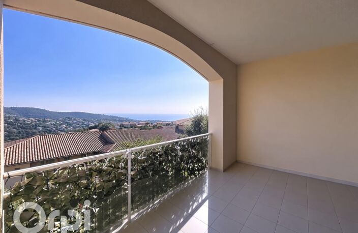 ISSAMBRES VUE MER PANORAMIQUE : ASCENSEUR, PARKING & PISCINE — photo 2
