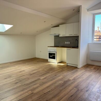 Appartement 3 pièces 649 €