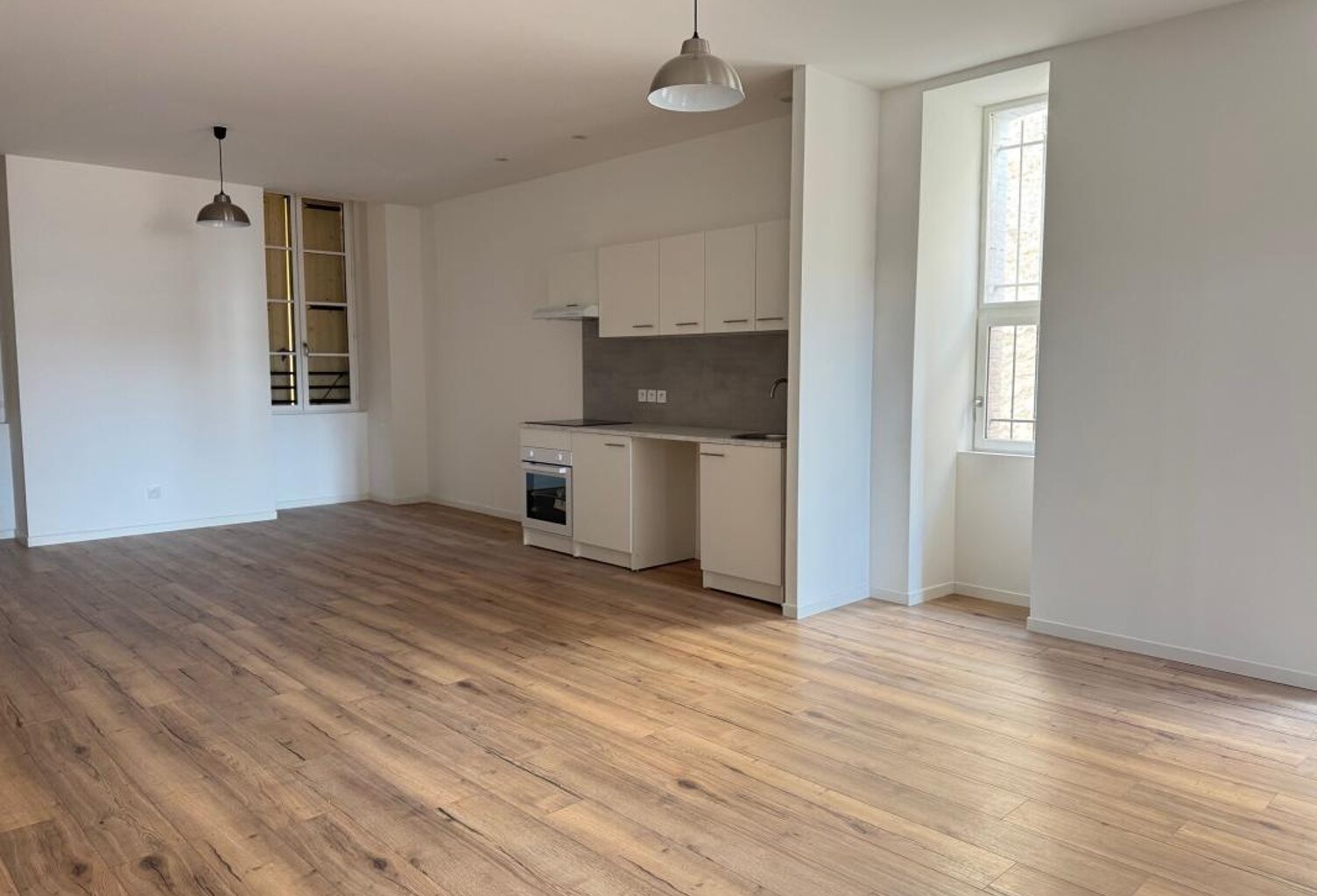 Appartement À Louer — photo 1