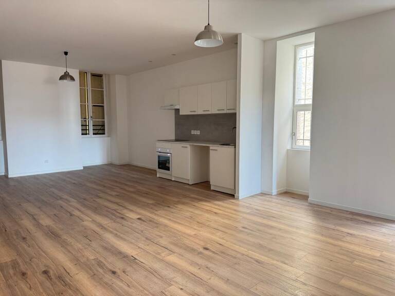 Appartement À Louer — photo 1