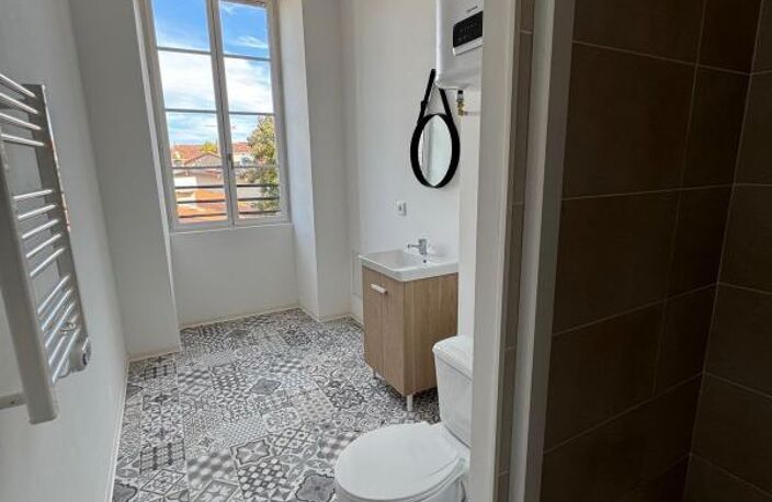 Appartement À Louer — photo 3