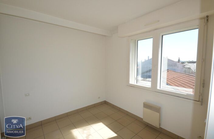Location appartement 2 pièces 20 m² à Cholet (49300) — photo 4