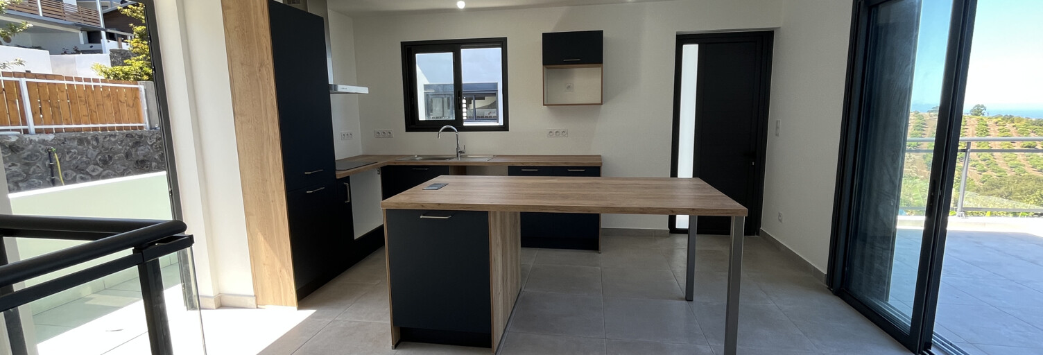 Maison 4 Pièces 103 m² à louer à Saint-Paul (97460)