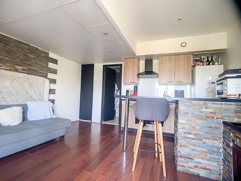 Appartement Nice 1 pièce(s) 24.99 m2 - CORNICHE DES OLIVIERS — photo 1