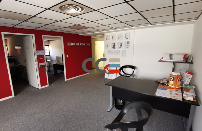 LOCATION BUREAUX 112M2 - VILLENEUVE-LOUBET - NATIONALE 7 - — photo 3