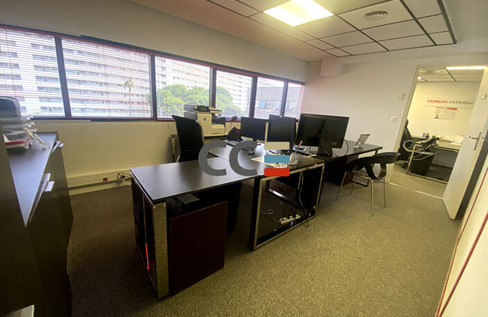 LOCATION BUREAUX 112M2 - VILLENEUVE-LOUBET - NATIONALE 7 - — photo 5