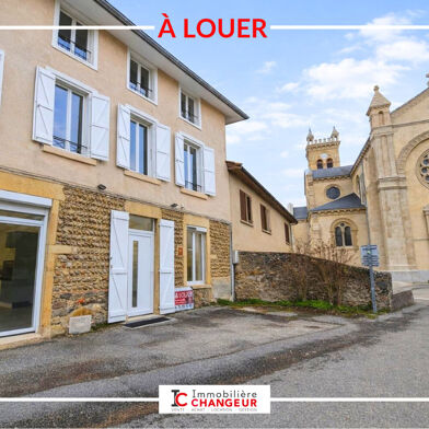 Maison 5 pièces 1010 €